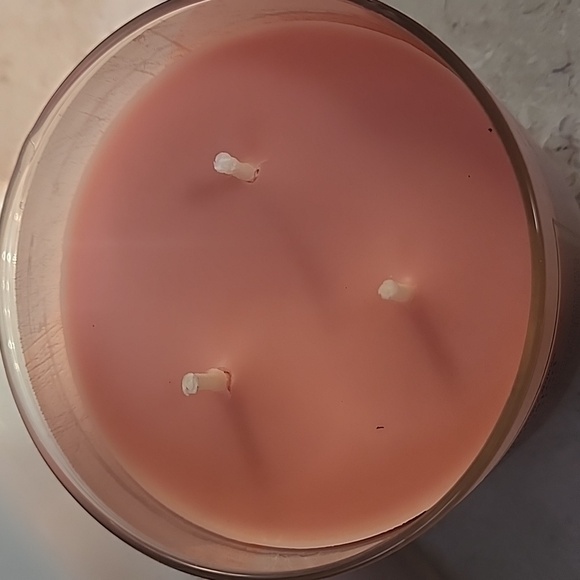 B&BW Roasted Sesame 3 wick candle - Picture 3 of 3